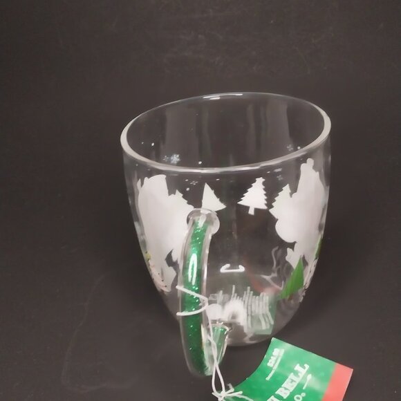 Hello Kitty by Sanrio Winter Wonderland Glass Mug - Picture 6 of 7